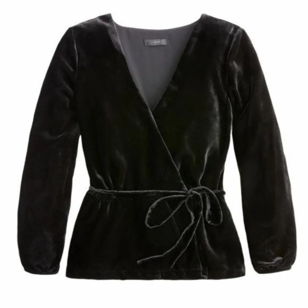 J Crew Faux Wrap Top Drapey Ultra Lush Velvet in Black Size 2 NWT